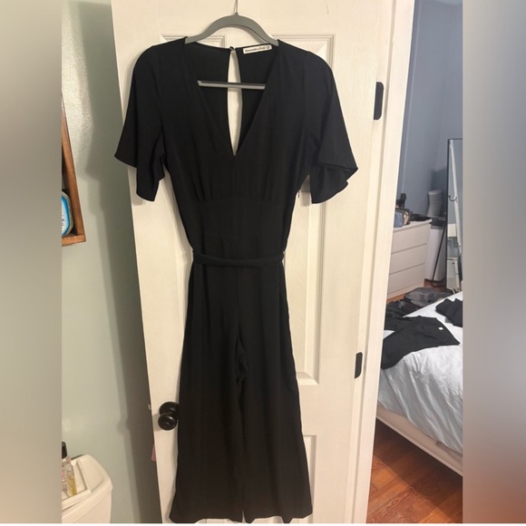 Abercrombie & Fitch Black V-Neck Jumpsuit | Size Small Tall - Picture 2 of 6